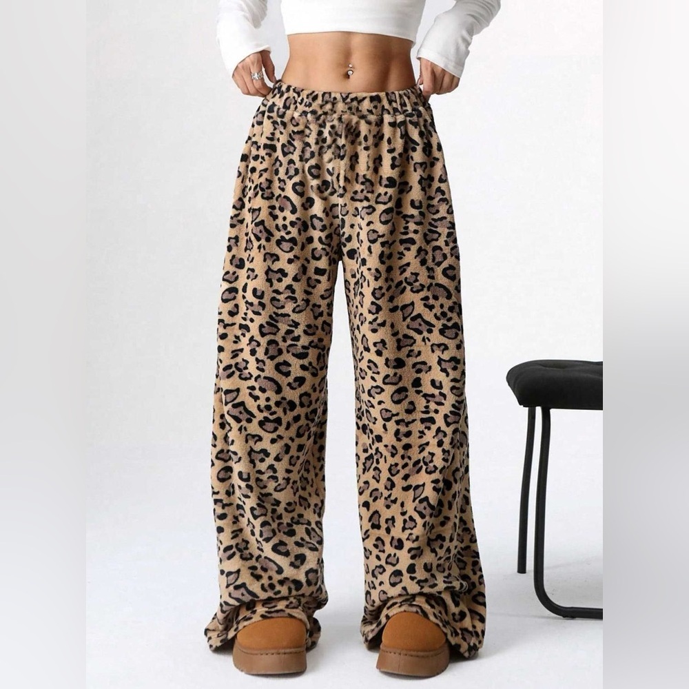 Drawstring Wide Leg Pants - Picture 14 of 16